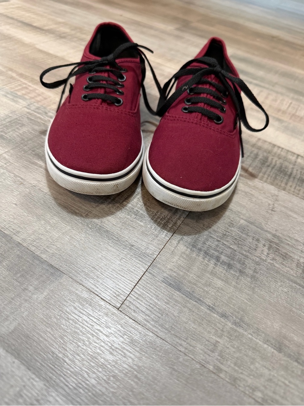 Vans Authentic Burgundy Canvas Sneakers Men’s 7.5 Women’s 9 EU 40 Excellent